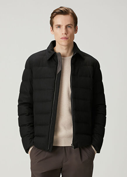 Siyah Kapitoneli İpek Ceket