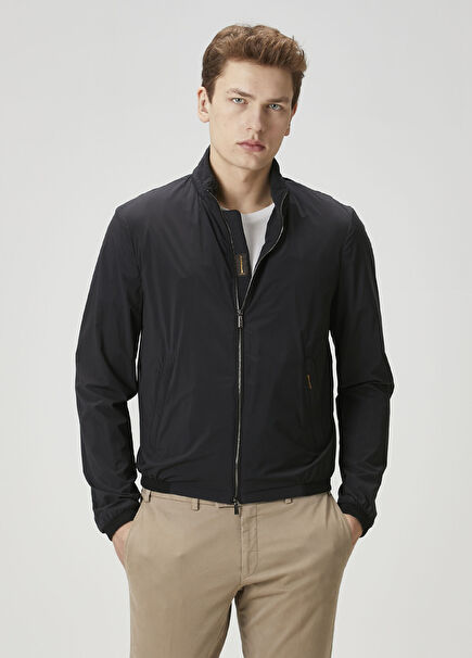 Giove Siyah Kapüşonlu Mont