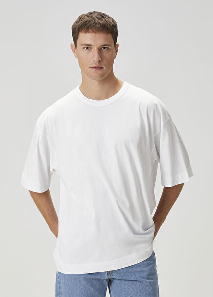 Beyaz Basic Sweatshirt