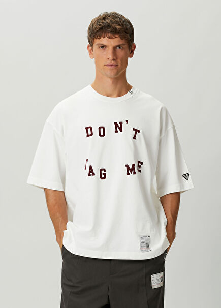 Beyaz Slogan Detaylı T-shirt