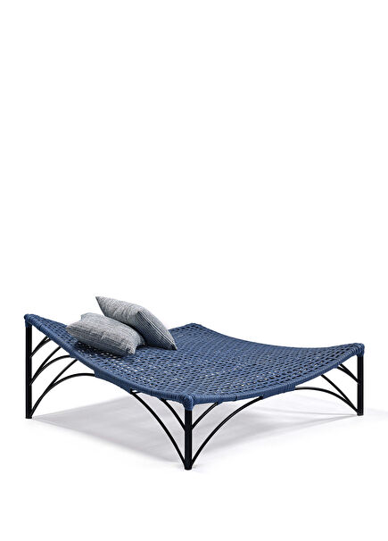 Calina Metal Lounge Chair