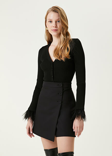 Siyah Tüy Detaylı Hırka