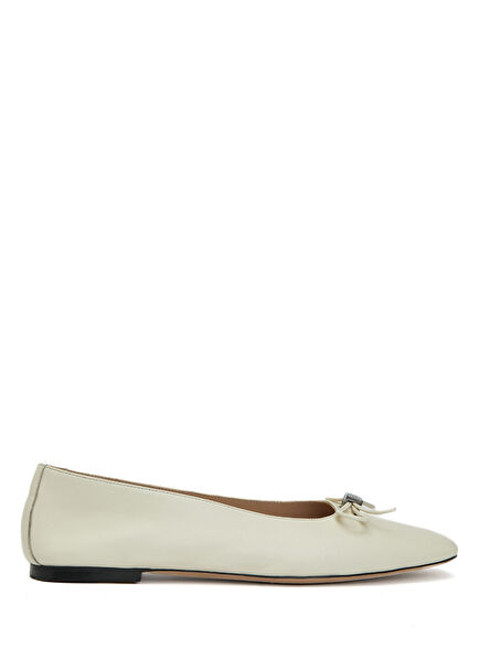 Ekru Kaz Logo Kup Aksesuarlı Babet