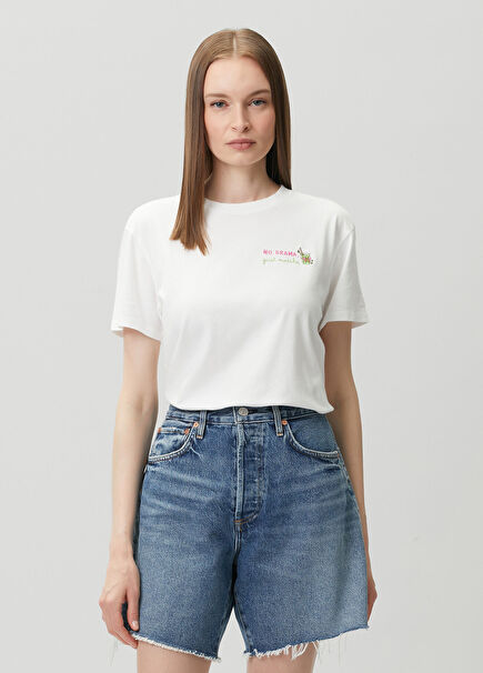 Emilie Beyaz Nakışlı T-shirt