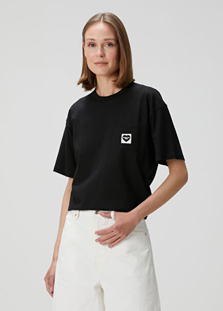 Siyah Cep Detaylı T-shirt