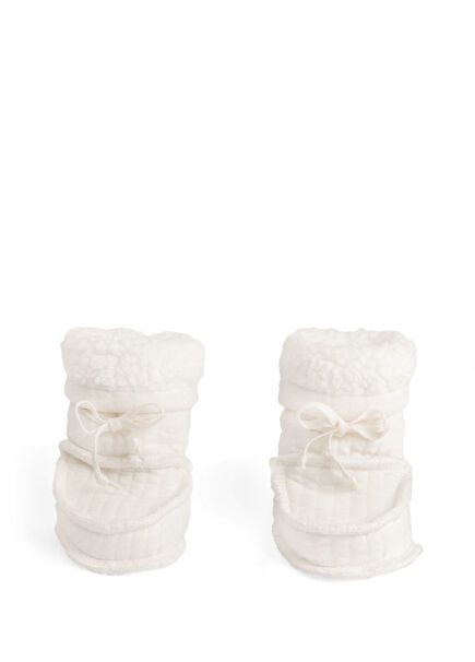 Ecru Wellsoft Quilted Unisex Baby Booties