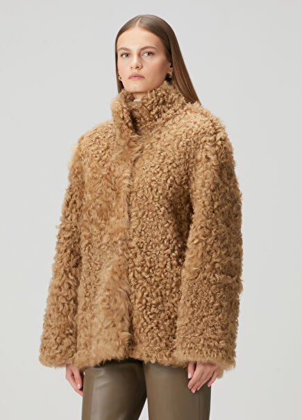 Carolyn Bej Deri Kaban