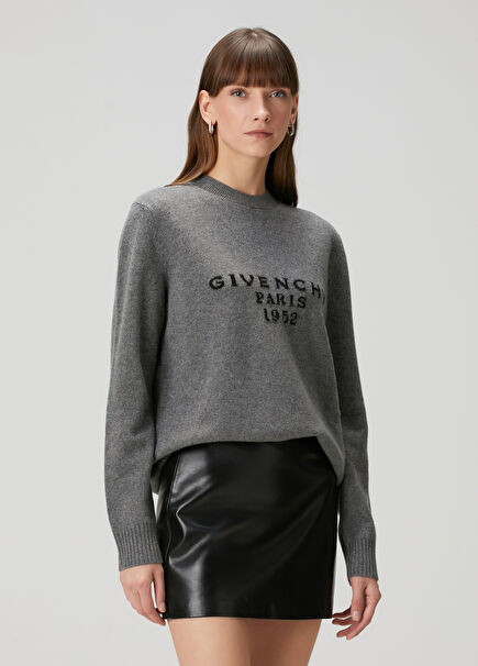 Gri Logo Jakarlı Yün Kazak