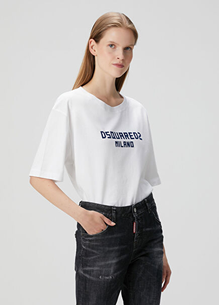 Beyaz Logolu T-shirt