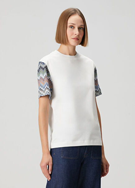 Beyaz Zikzak Desenli T-shirt