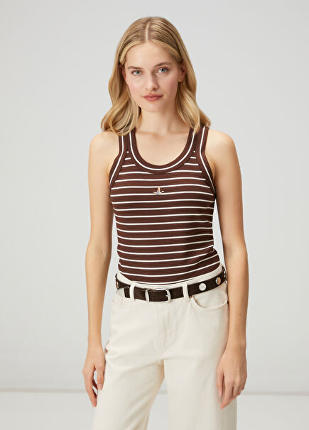 Kahverengi Çizgili Atlet