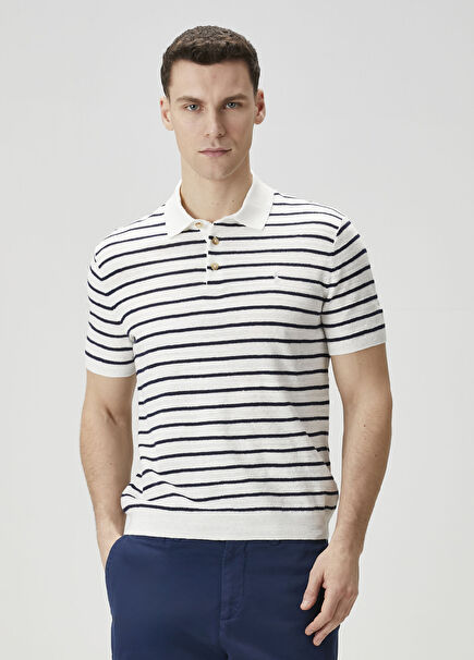 Beyaz Polo Yaka Çizgili T-shirt