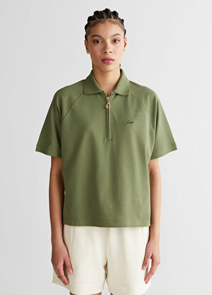 Krem Regular Fit Polo Yaka Yarım Fermuarlı Kısa Kollu Kadın T-Shirt