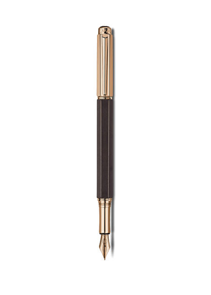 Varius Ebony Fountain Pen