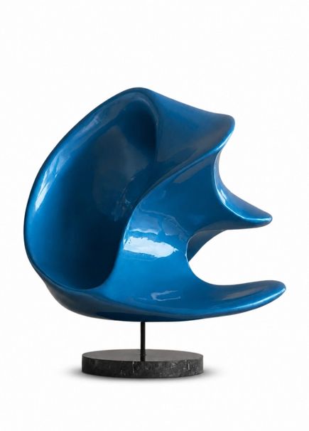 Azure Continuum Unfolding 02 Mavi Fiber Döküm Heykel