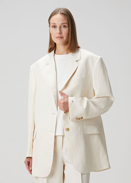 Beyaz Blazer