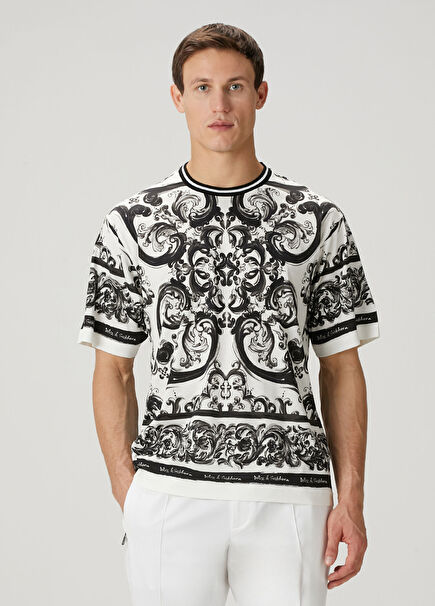 Siyah Beyaz Barok Desenli T-shirt