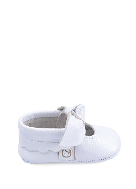 Beyaz Deri Fiyonklu Unisex Bebek Patik