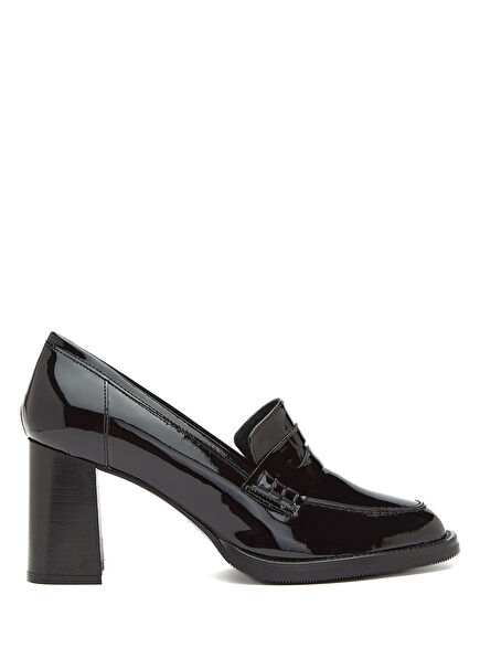 Black Belt Detailed Women's Leather Loafer