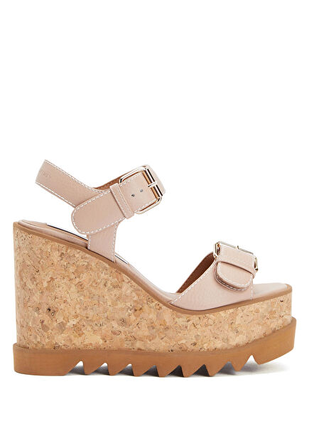 Sneakelyse Nude Women's Sandals