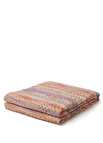 John Kırmızı Yatak Örtüsü