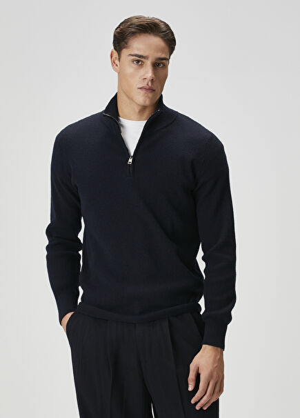 Lacivert Yakası Fermuarlı Yün Kazak