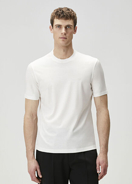 Beyaz Logo Detaylı T-shirt