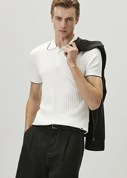 Beyaz Polo Yaka Waffle Örgülü Kısa Kollu Triko
