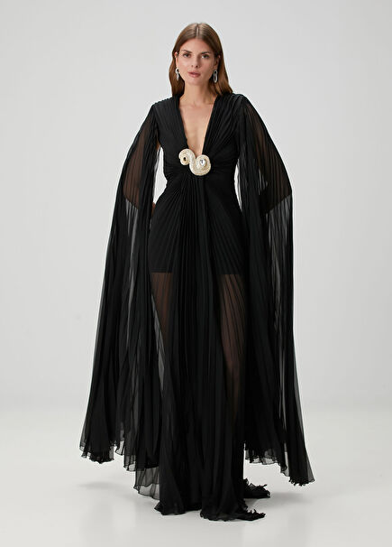 Siyah Pileli Maksi Şifon Abiye Elbise