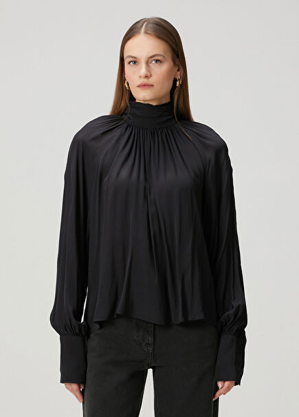 Anne Black Blouse