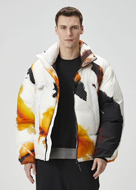 Çok Renkli Batik Desenli Puff Mont