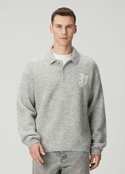 Açık Gri Polo Yaka Logo Jakarlı Yün Kazak