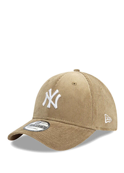 9Forty New York Yankees Beige Men's Corduroy Cap