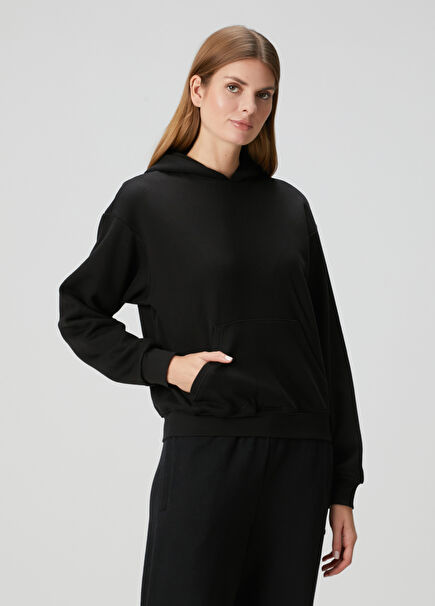 Classic Siyah Kapüşonlu Sweatshirt