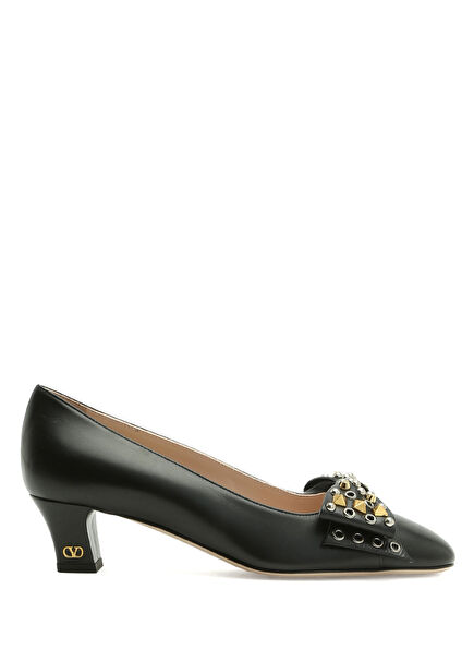 Black Leather Pump