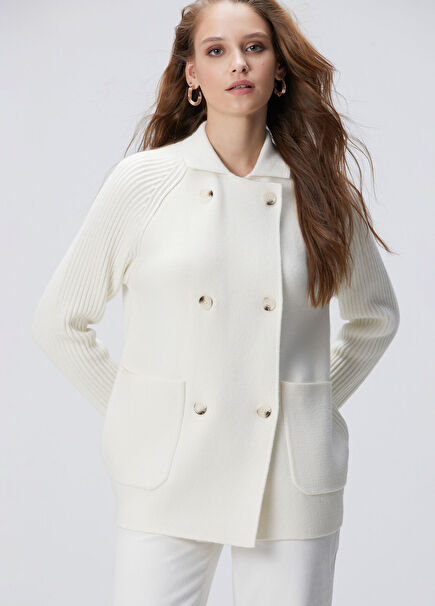 Kırık Beyaz Yün Karışımlı Triko Ceket