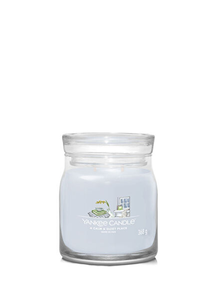 A Grey Scented Candle 368 g in A Calm and Quiet Place