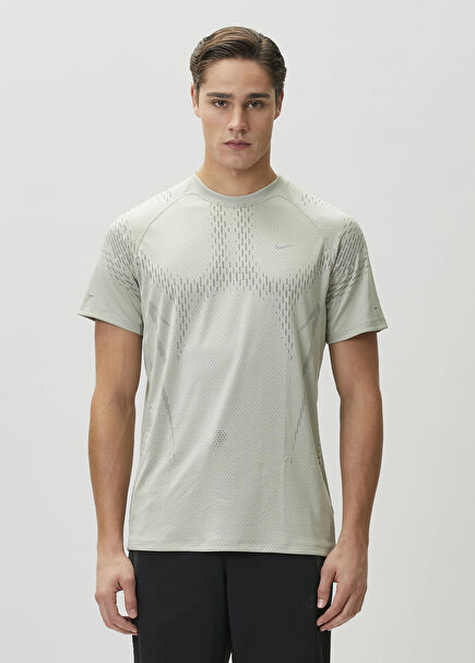 Stride Plus Dri-FIT ADV Green Short-Sleeve T-shirt