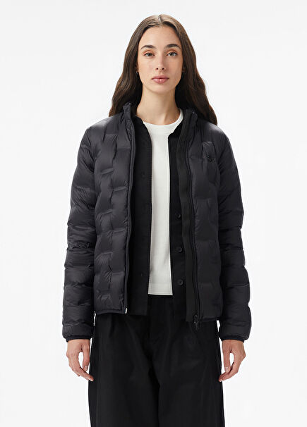 Siyah Kapitone Kapüşonlu Regular Fit Kadın Mont