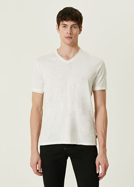 Miles Beyaz V Yaka T-shirt
