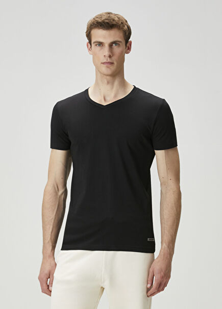 Siyah V Yaka Basic T-shirt