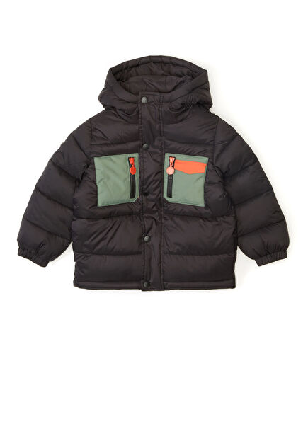Siyah Kapitoneli Erkek Çocuk Mont
