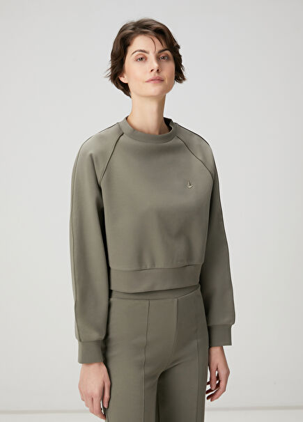 Nefti Crop Sweatshirt