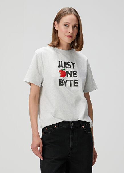 x Disney Just One Byte Gri T-shirt