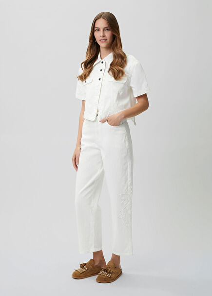 Mom Fit Off-White Beaded Jeans