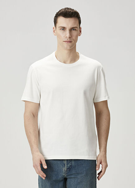 Beyaz Logo Detaylı T-shirt