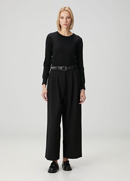 Siyah Pile Detaylı Pantolon