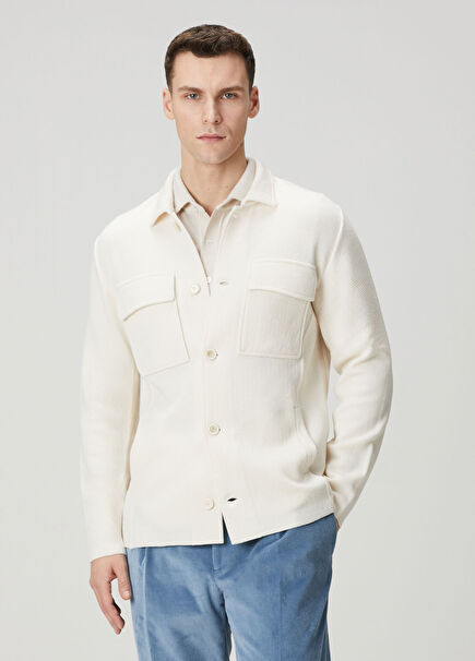 Beyaz Jakarlı Yün Ceket