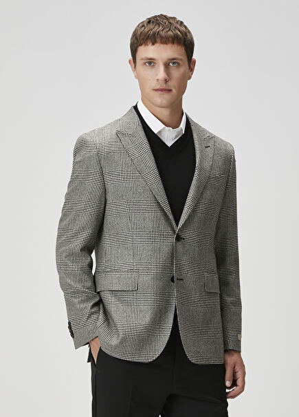 Siyah Desenli Yün Ceket