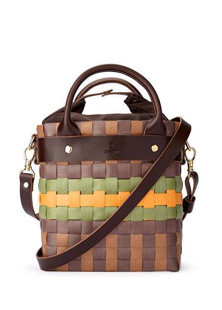 Aperlai Bitter Orange Plastic Women's Basket Bag